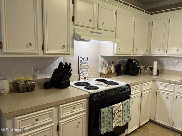 Byram, MS 39272,4050 Glennoak Dr. Drive