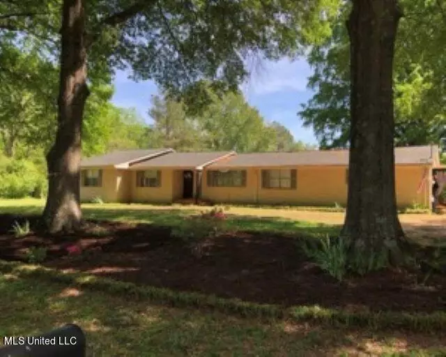 71 Mount Pleasant Road, Mount Pleasant, MS 38635