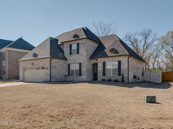 5251 Forest Bend Cove, Southaven, MS 38672