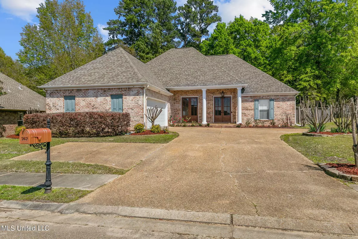 Brandon, MS 39047,262 Lighthouse Lane