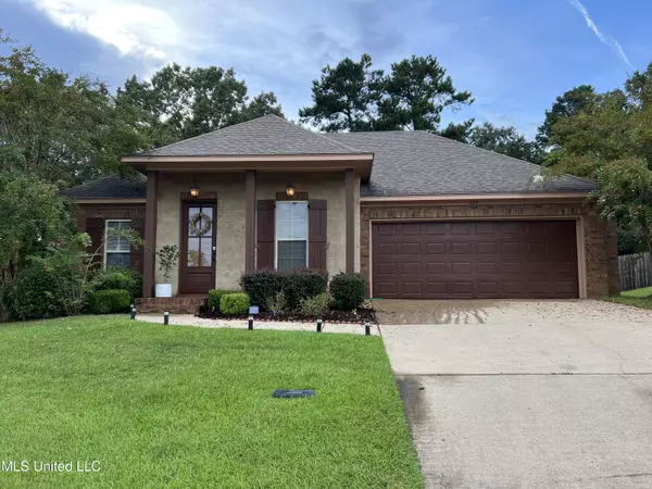 427 Silver Hill Drive, Pearl, MS 39208