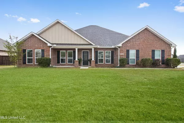 6500 Sugarcane Circle, Ocean Springs, MS 39564