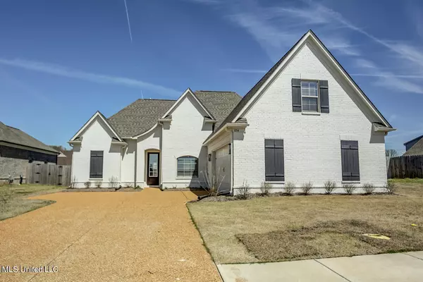 1754 Lia Lane, Southaven, MS 38672