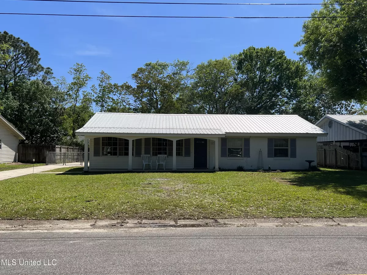 Pascagoula, MS 39567,2710 Ridgewood Avenue