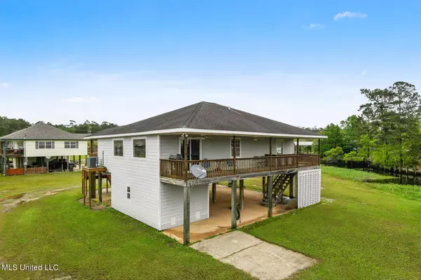 16033 Dennies Drive, Pearlington, MS 39572