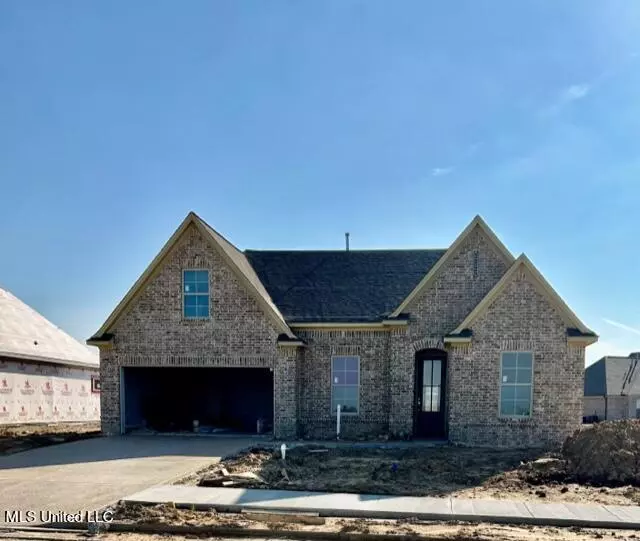 3048 Leatherman Drive, Lake Cormorant, MS 38641