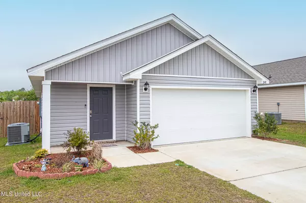 Ocean Springs, MS 39564,2401 Gladiolus Street