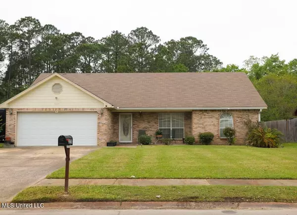 3270 Stonegate Circle, Gautier, MS 39553