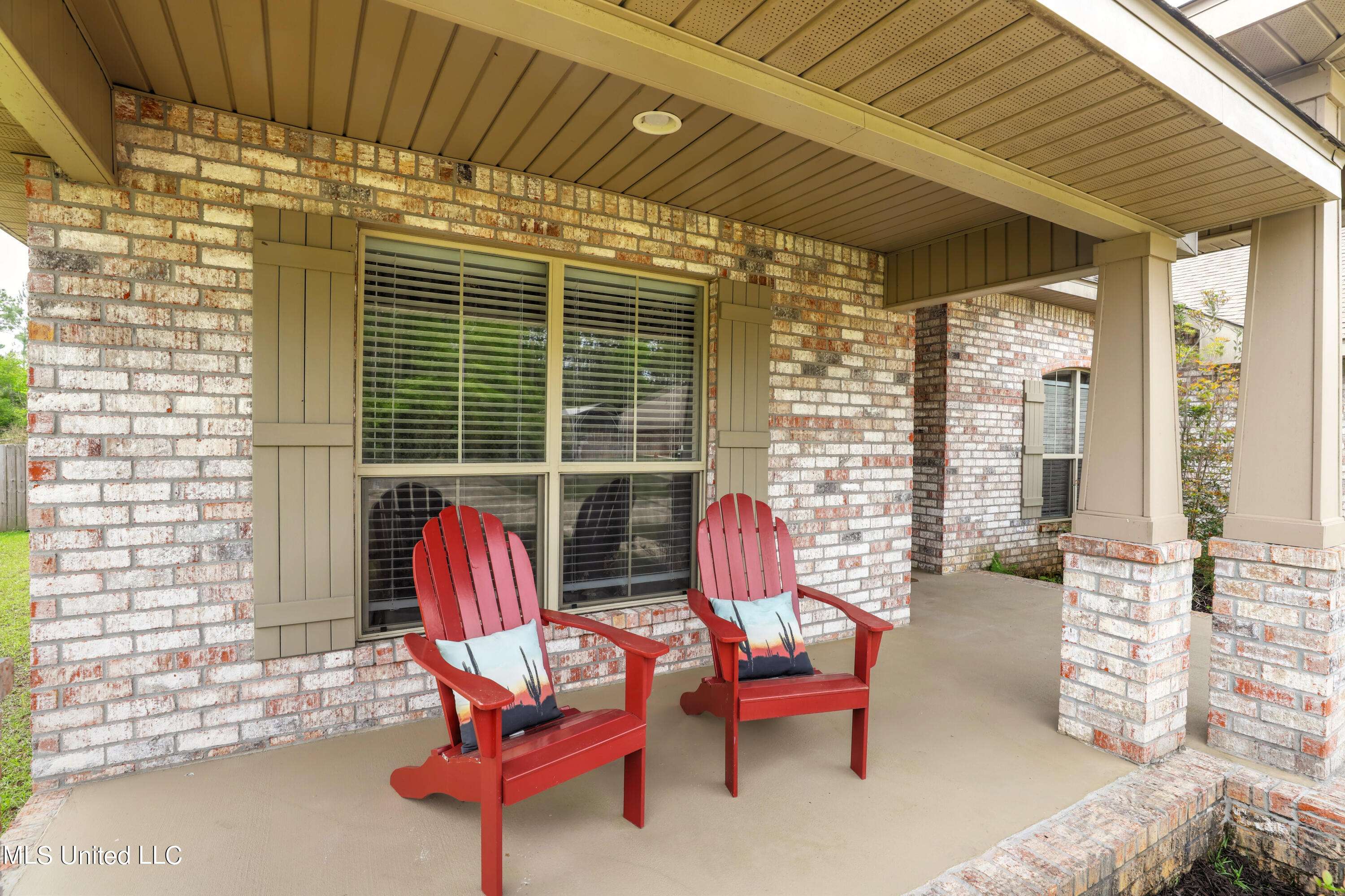 Ocean Springs, MS 39564,6885 Biddix Evans Road