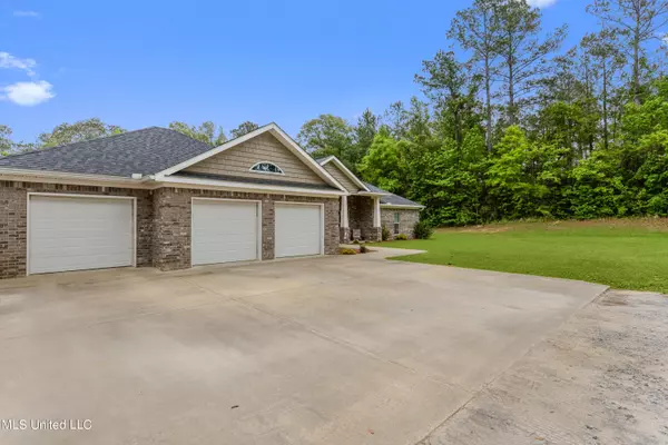 Lucedale, MS 39452,3154 Sally Parker Road