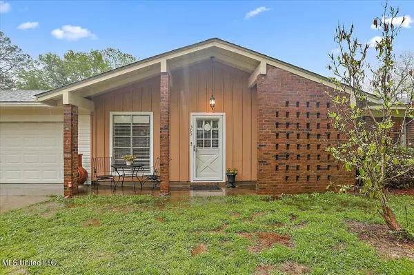 Brandon, MS 39042,305 Rollingwood Avenue