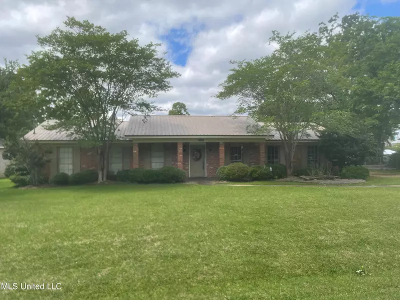 6305 Hermosa Drive, Ocean Springs, MS 39564