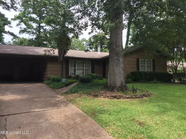 1940 Cherokee Drive, Jackson, MS 39211