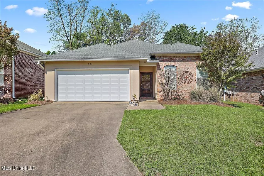 301 Stoneybrook Drive, Brandon, MS 39042