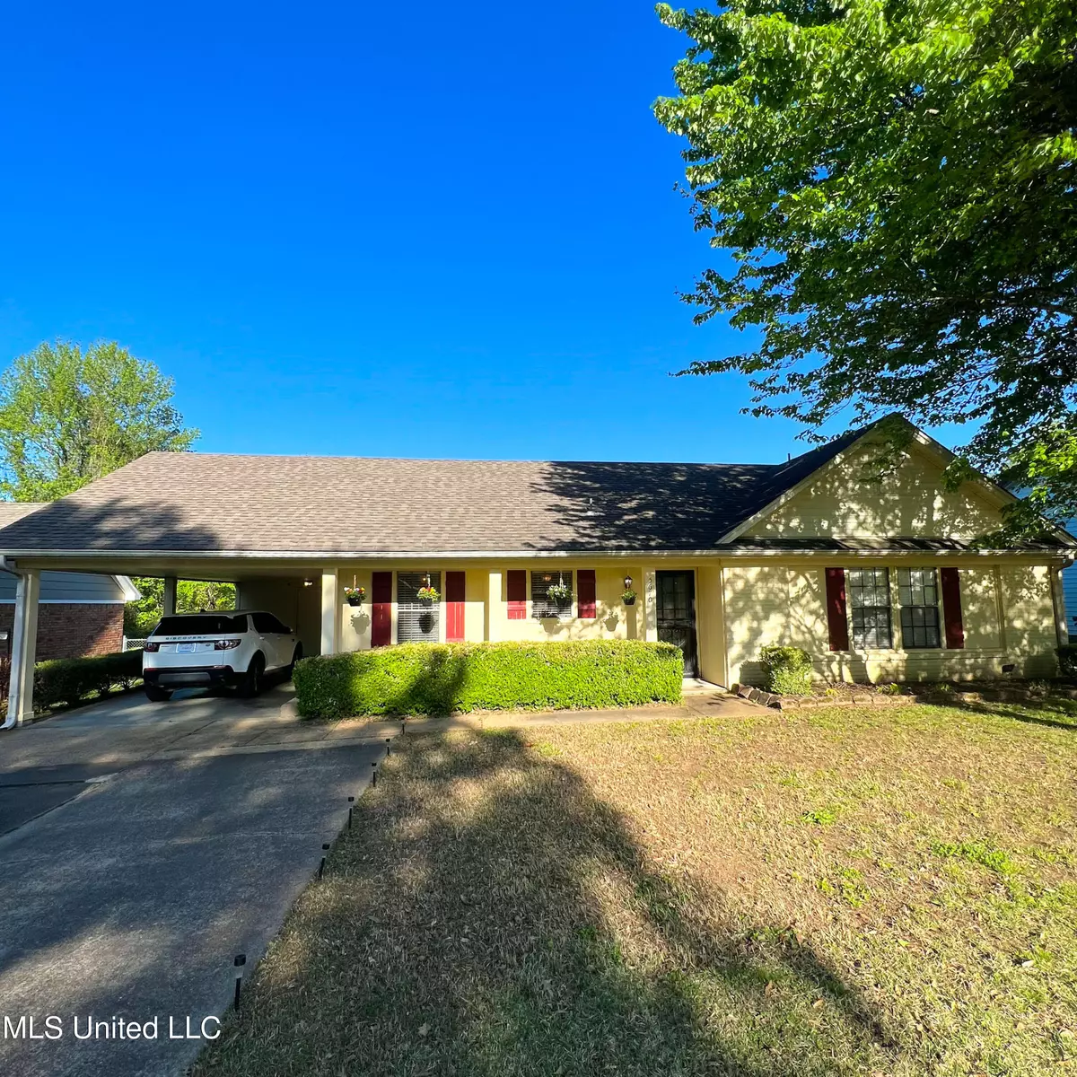 Horn Lake, MS 38637,5670 Ridgetop Drive