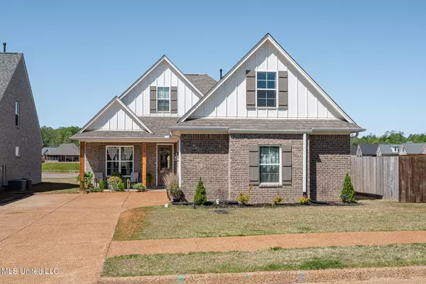 2181 Watson View East, Nesbit, MS 38651