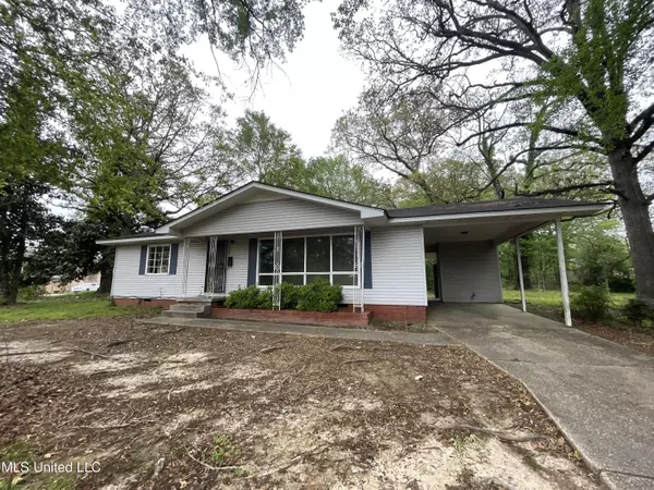 2880 Oak Forest Drive, Jackson, MS 39212