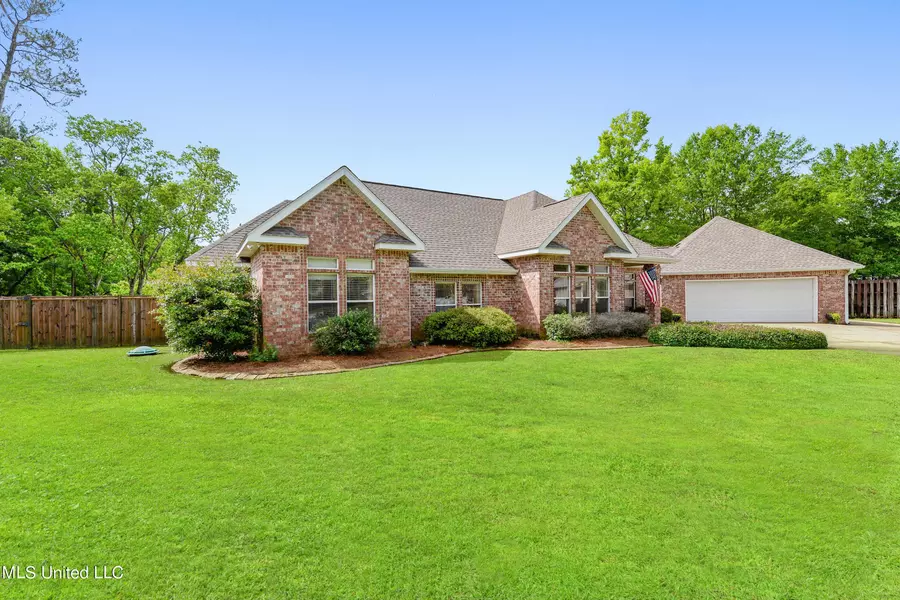 6700 Orchard Road, Ocean Springs, MS 39564