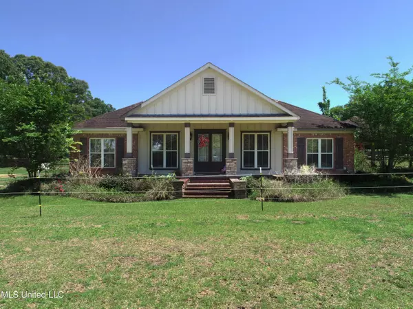 3218 Howell Tanner Chapel Road, Lucedale, MS 39452