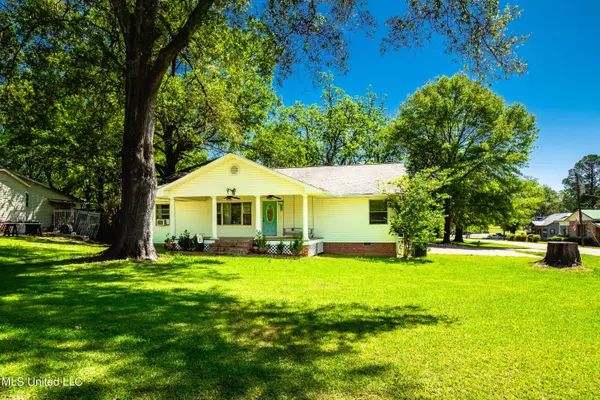 150 2nd Street, Flora, MS 39071