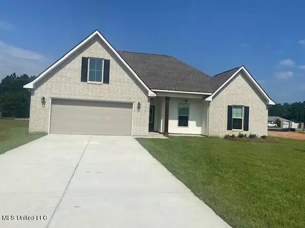 11512 Memphis Circle, Ocean Springs, MS 39564