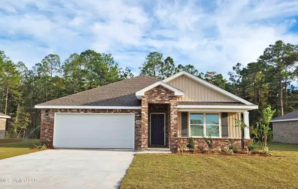 8701 Live Oak Avenue, Ocean Springs, MS 39564