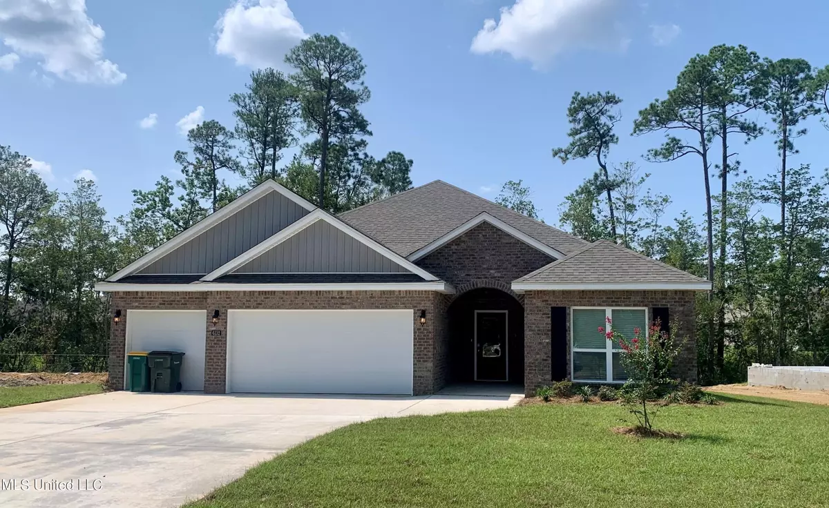 Ocean Springs, MS 39564,6132 Penni Lane