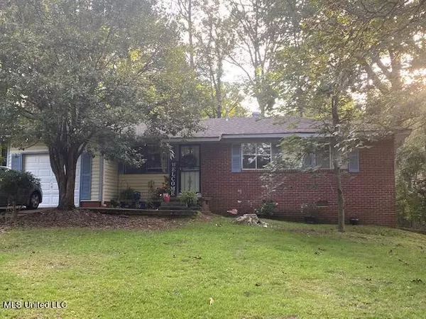 437 Queen Catherine Lane, Jackson, MS 39209