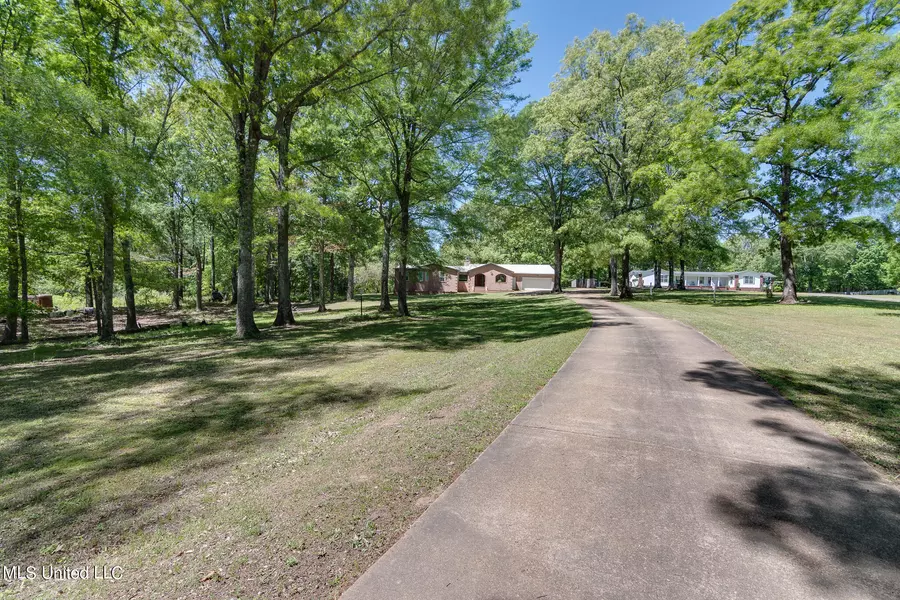 376 Deantown, Coldwater, MS 38618