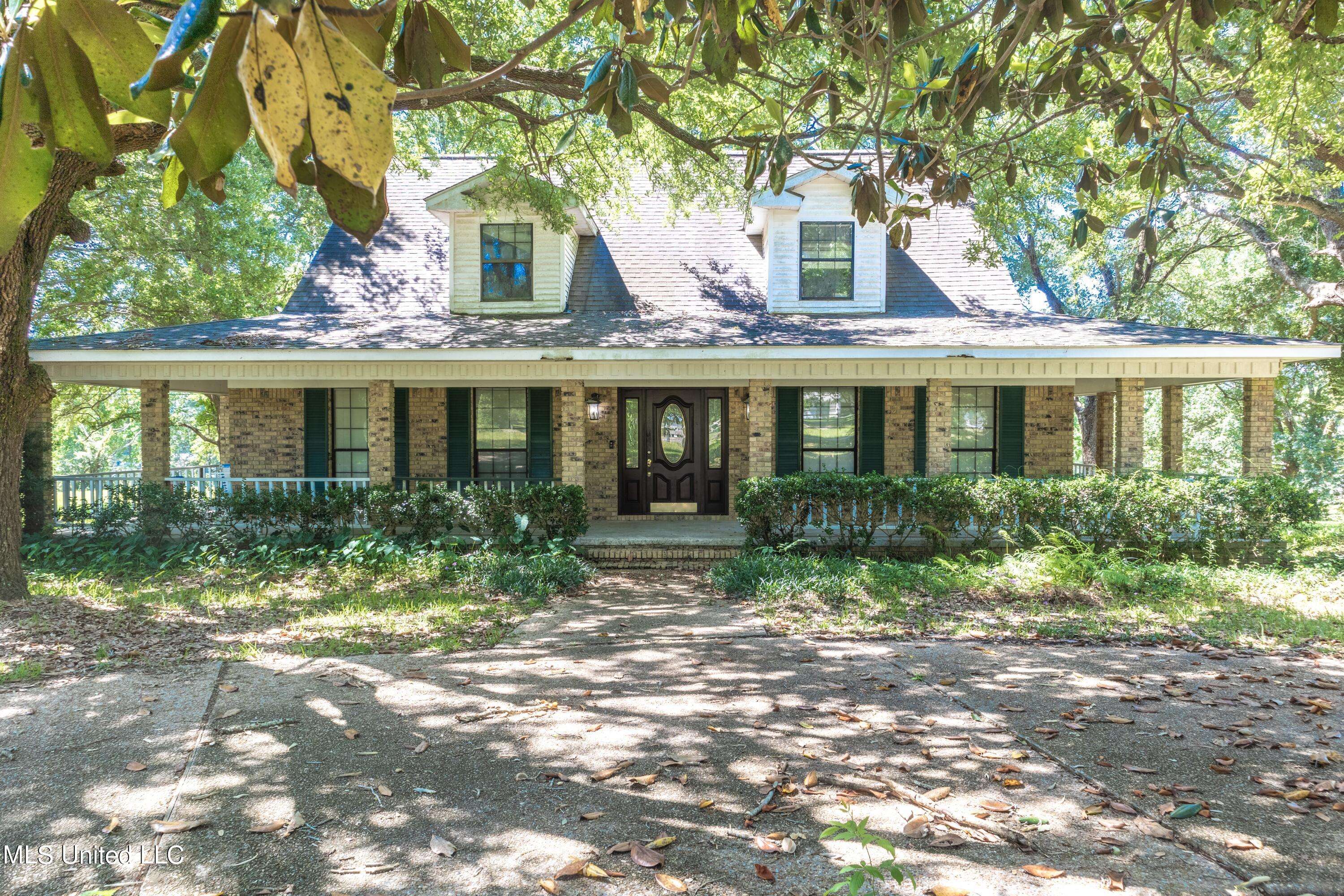 24161 Lake Cross Drive, Gulfport, MS 39503