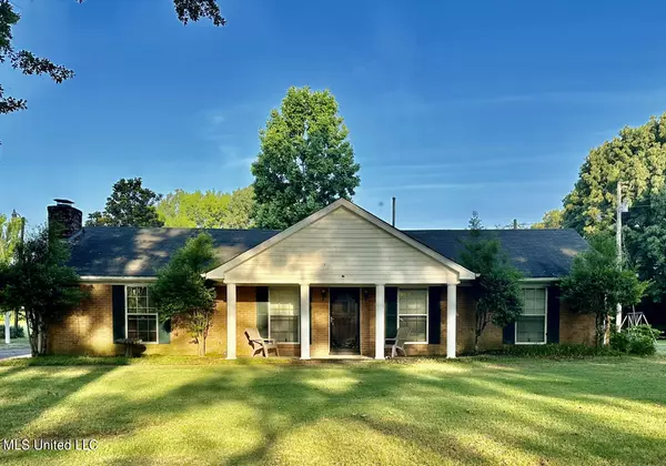 5639 Alta Jean Drive, Horn Lake, MS 38637