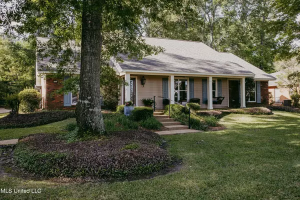 107 Suncrest Place, Brandon, MS 39047