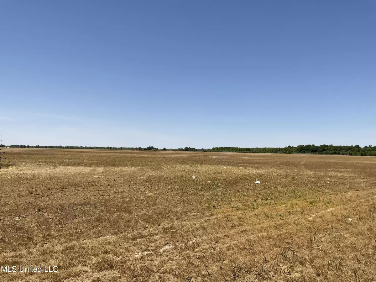 Lambert, MS 38643,Dry Bayou Road