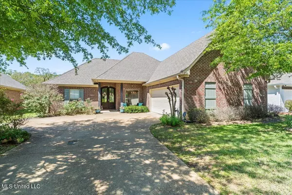 225 Rue Beau Chene, Ridgeland, MS 39157