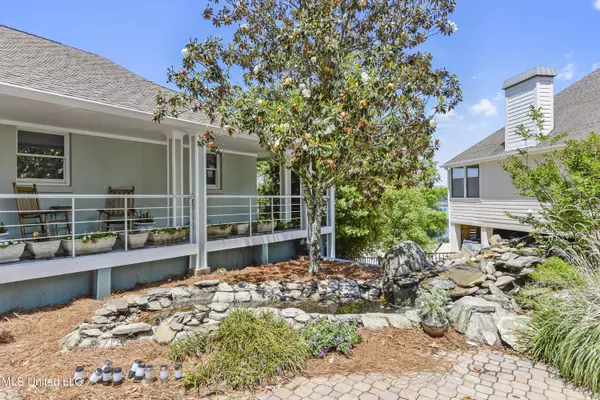 Ocean Springs, MS 39564,1215 Iola Road