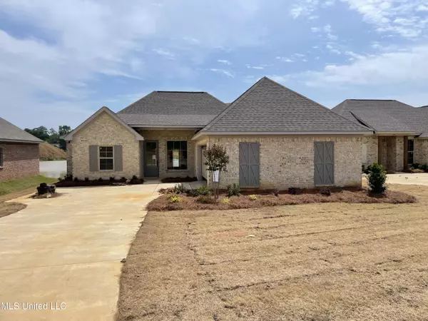 123 Serenity Lane, Pearl, MS 39208