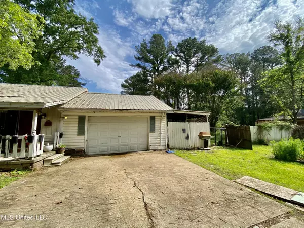 Jackson, MS 39212,1446 Lakeview Avenue