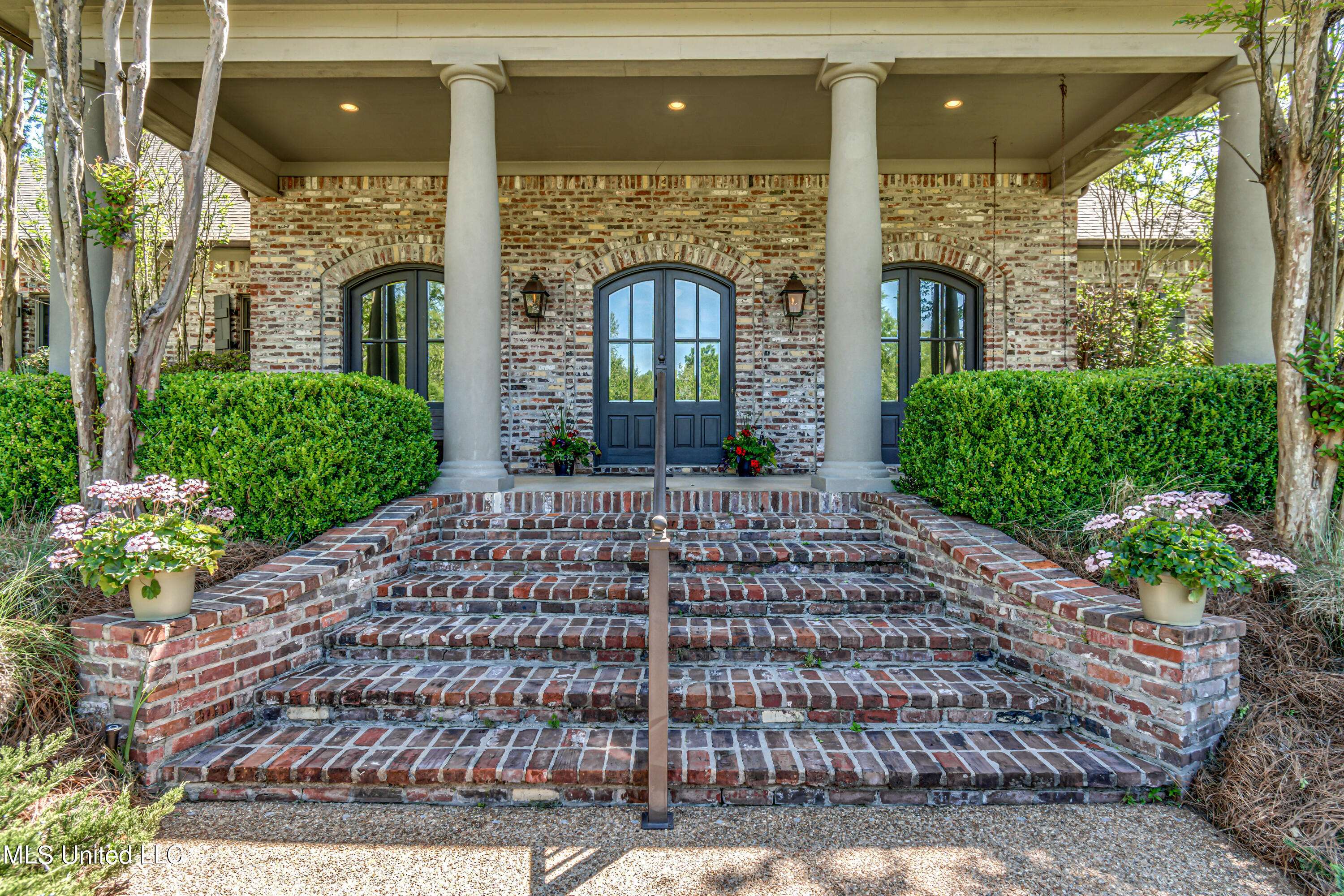Madison, MS 39110,102 Willowood Cove