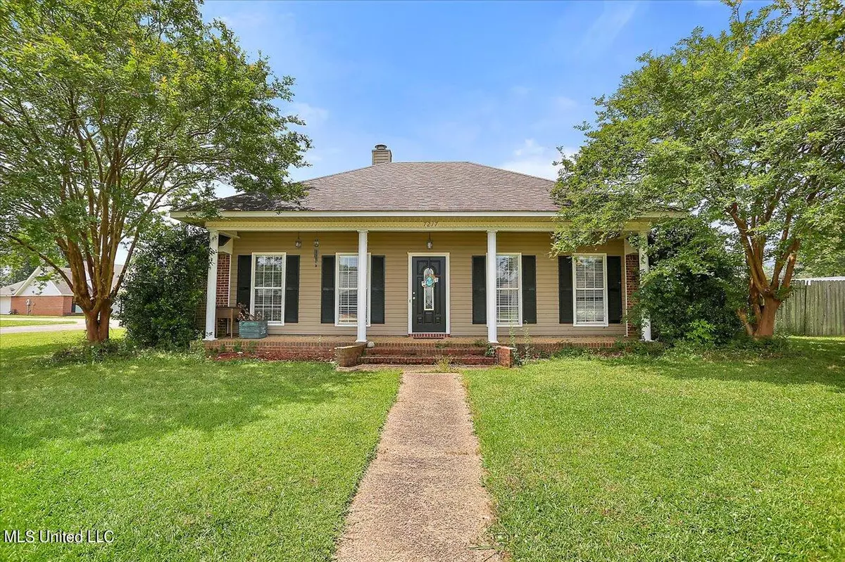 Byram, MS 39272,7217 Tumbleweed Drive