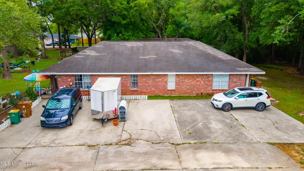 141 Via Don Ray Road #C & D, Long Beach, MS 39560