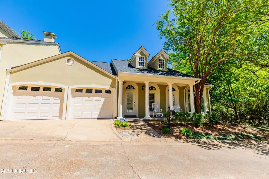 8 Dell Drive, Oxford, MS 38655