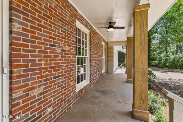 Jackson, MS 39211,726 Lenox Drive