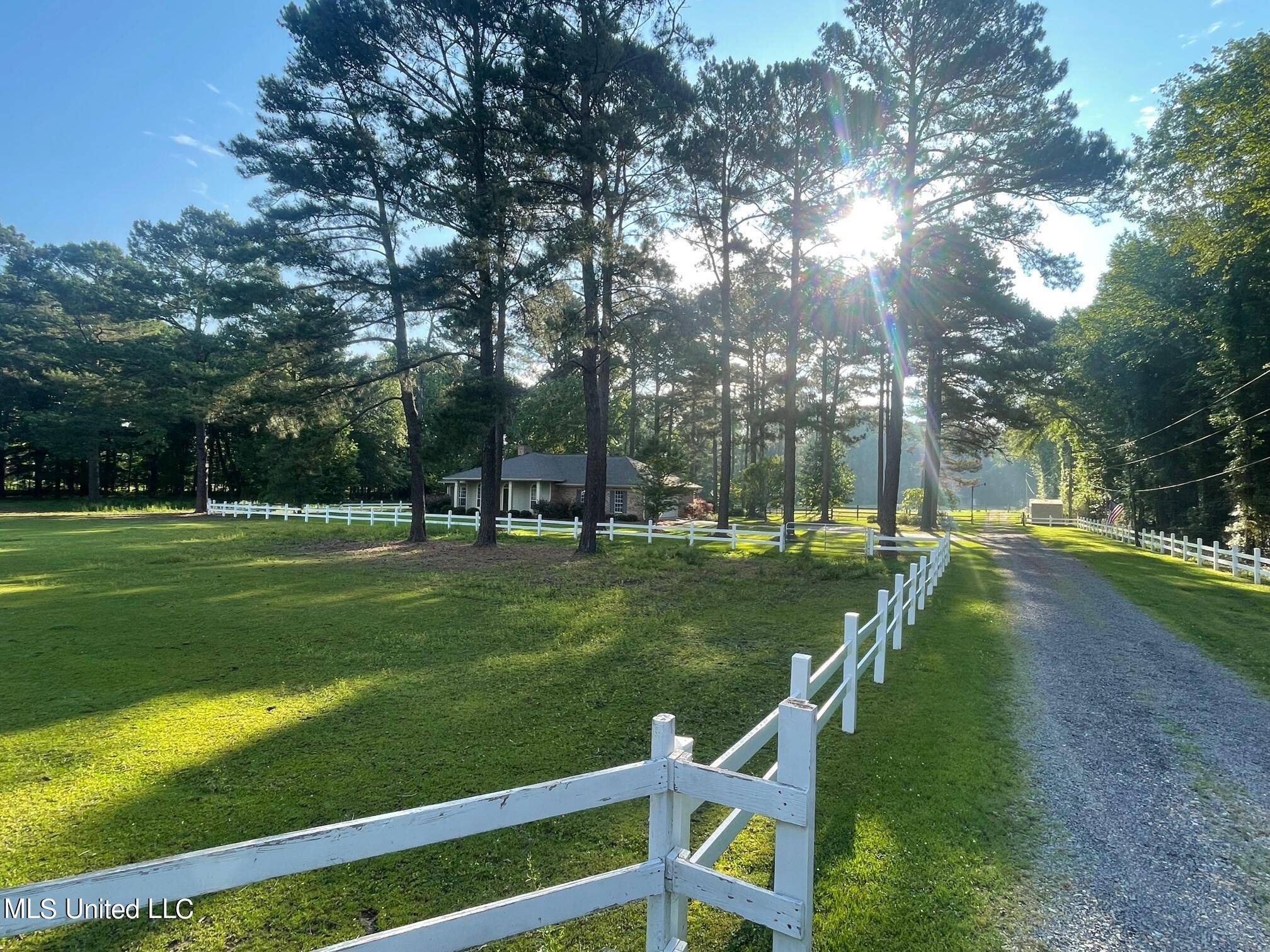 454 N Old Canton Road, Madison, MS 39110