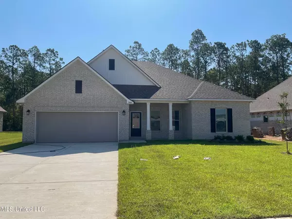 11464 Memphis Circle, Ocean Springs, MS 39564