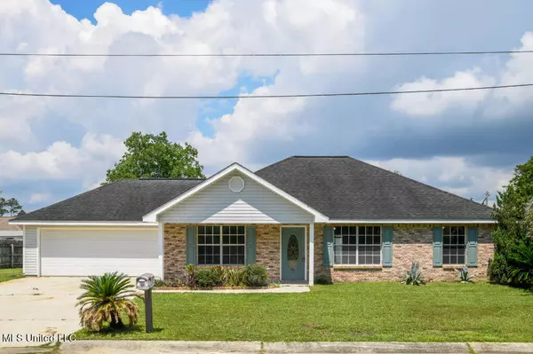 921 Combel Street, Waveland, MS 39576