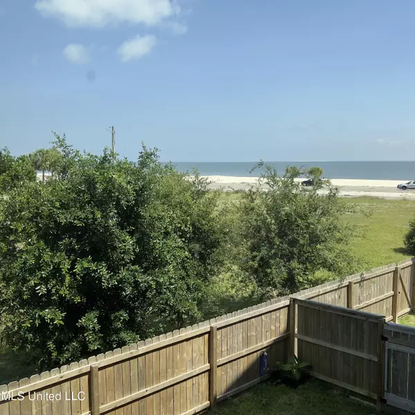 Long Beach, MS 39560,712 W Beach Boulevard #712