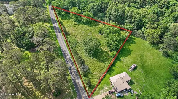 Clinton, MS 39056,7 Northside Drive