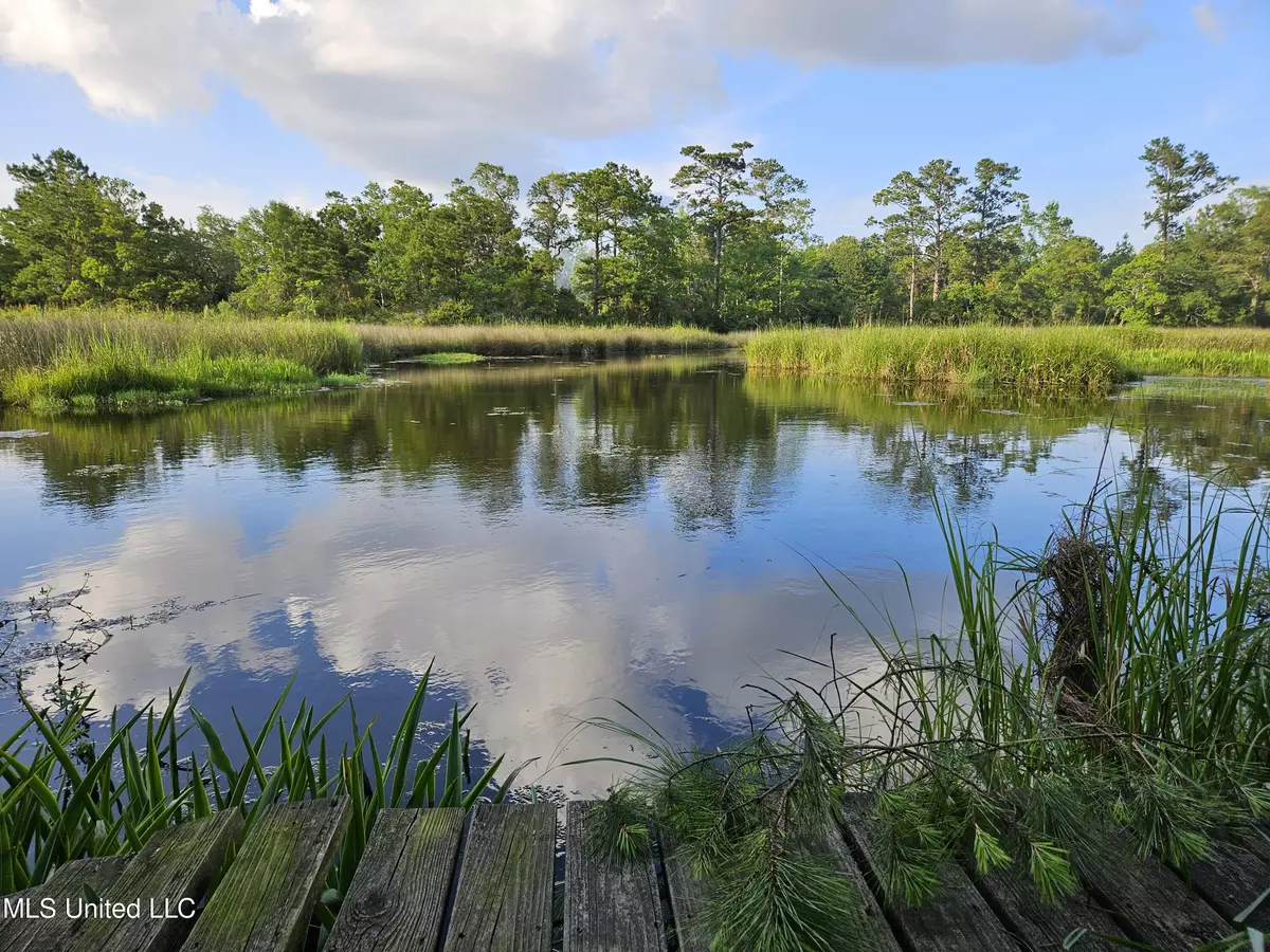 Bay Saint Louis, MS 39520,0 Paradise Lane