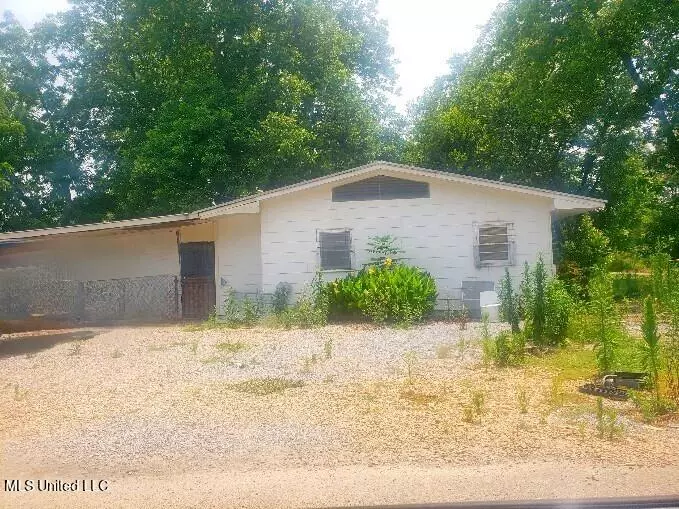 Belzoni, MS 39038,113 Sweethome Road