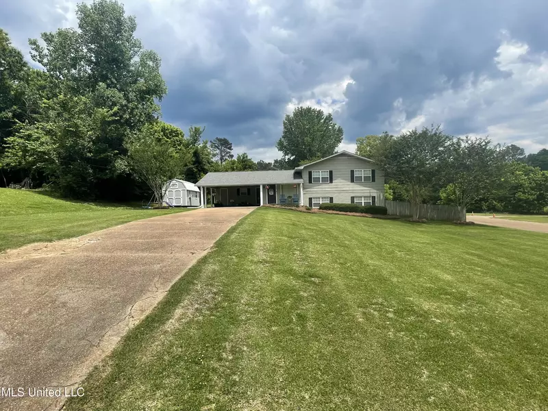404 Kings Row, Yazoo City, MS 39194